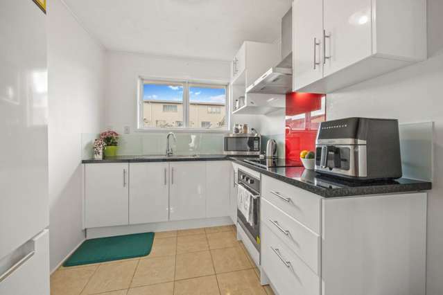 3/14 Campbell Road Royal Oak_3