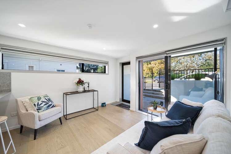 64d Coronation Road Mangere Bridge_12