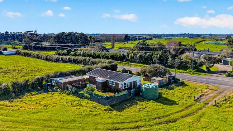 251, 256, 265 Glenbrook Beach Road Glenbrook_27
