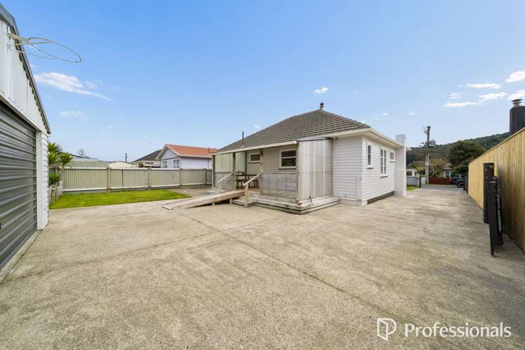 8 Roberts Street Wainuiomata_25