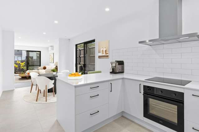 Freehold + $5K Harvey Norman