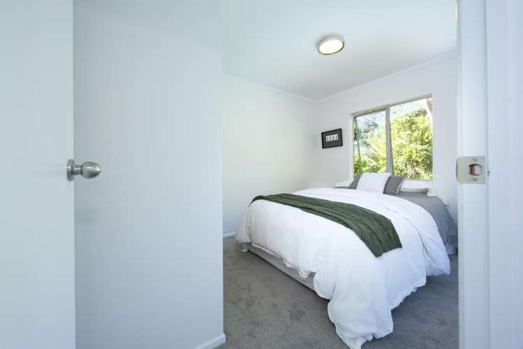 22 Beach Valley Road Piha_13