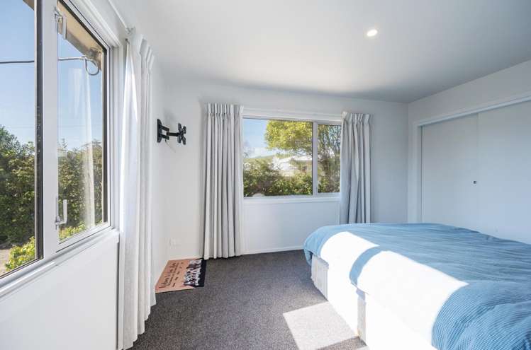 1 Bird Lane Wakefield_17