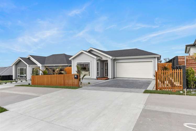 75 Parish Drive_5