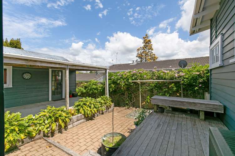 23 Gardner Avenue New Lynn_18