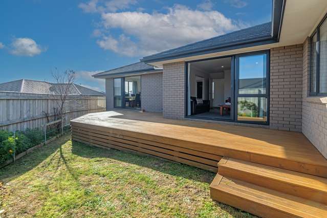 38 Varsity Heights Fitzherbert_2