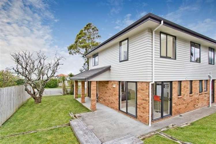 1a Crompton Road Massey_1