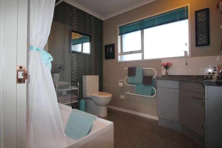 18 Albert Drive Clyde_12