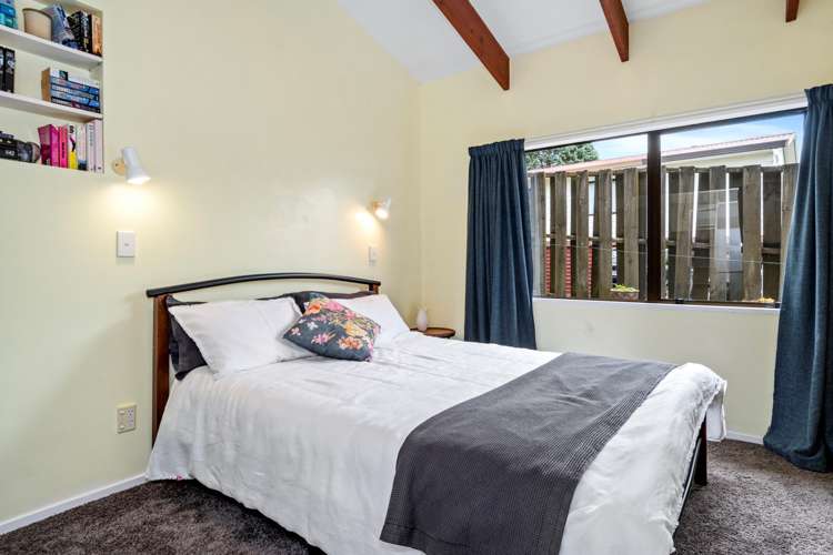 75 Jonathon Street Brookfield_15