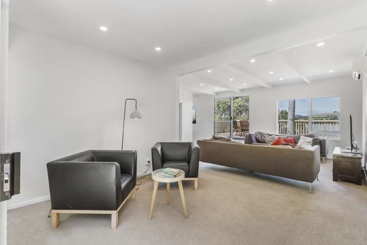 57 Pohutukawa Avenue Cockle Bay_13