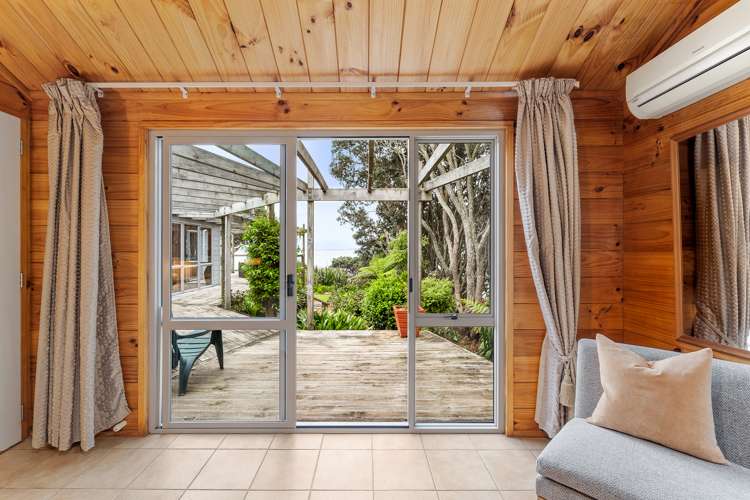 38 Pacific Parade Army Bay_10