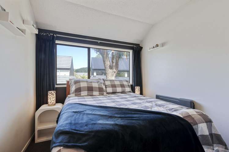 2 Holmcroft Court Cracroft_13