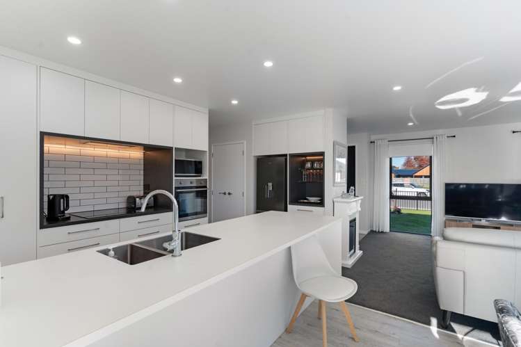 6 Georgina Beyer Way Carterton_5