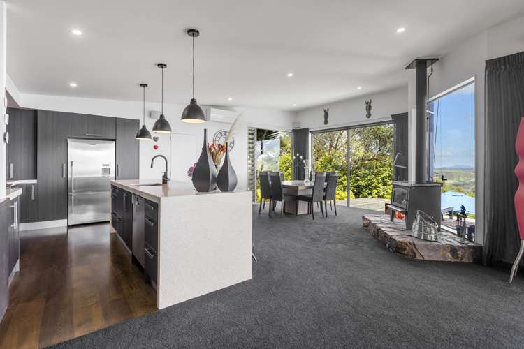 7-9 Woollams Road Onetangi_16