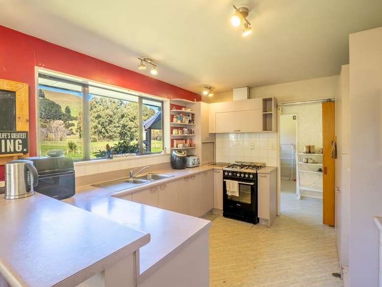 4217 Christchurch Akaroa Road Little River_8