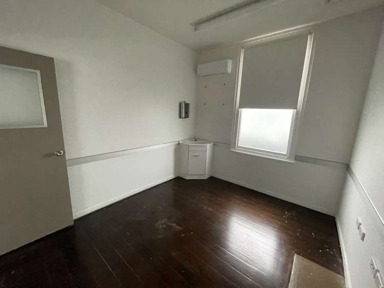 532 Parnell Parnell_5