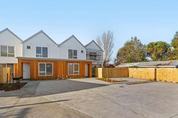 3/35 Halliwell Avenue_0