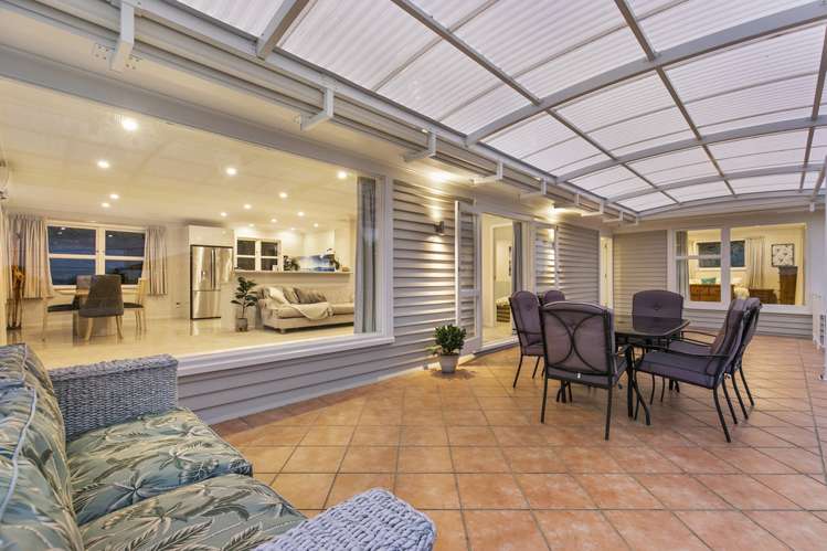 1/54 Tirimoana Road Te Atatu South_1