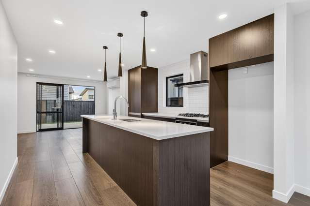 6 Alexander French Close Silverdale_1