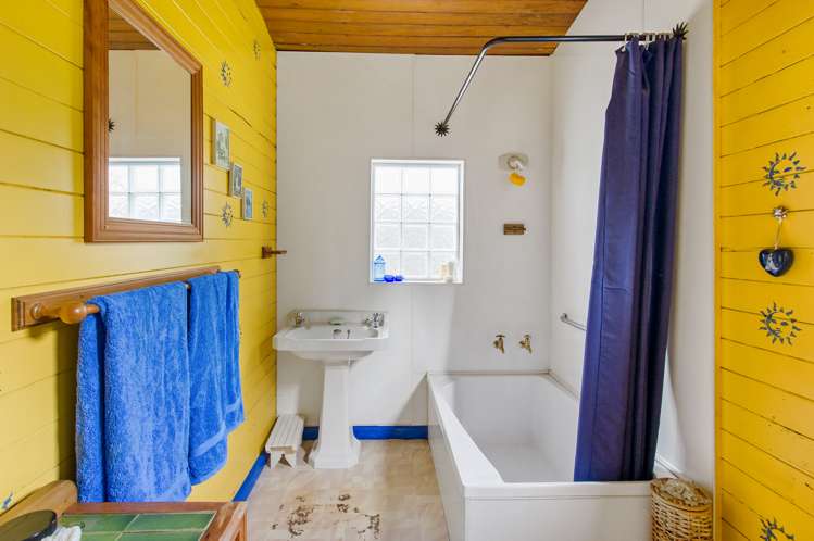 2 Roslyn Terrace Seaview_12