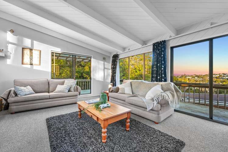 504 Beach Road Murrays Bay_12