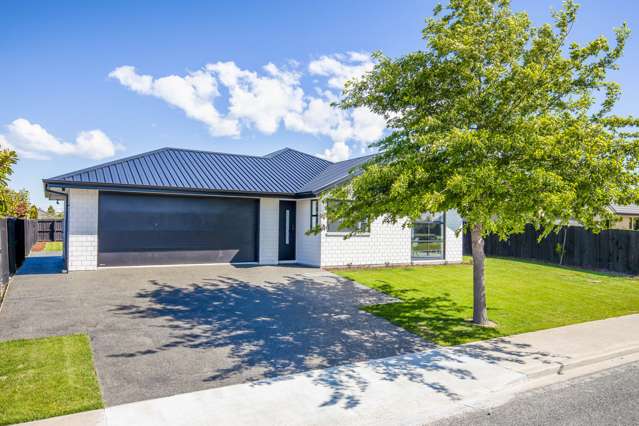 16 Koura Drive Rangiora_1