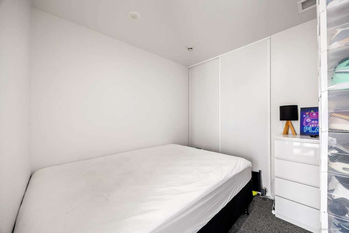 206/135 Vincent Street_2