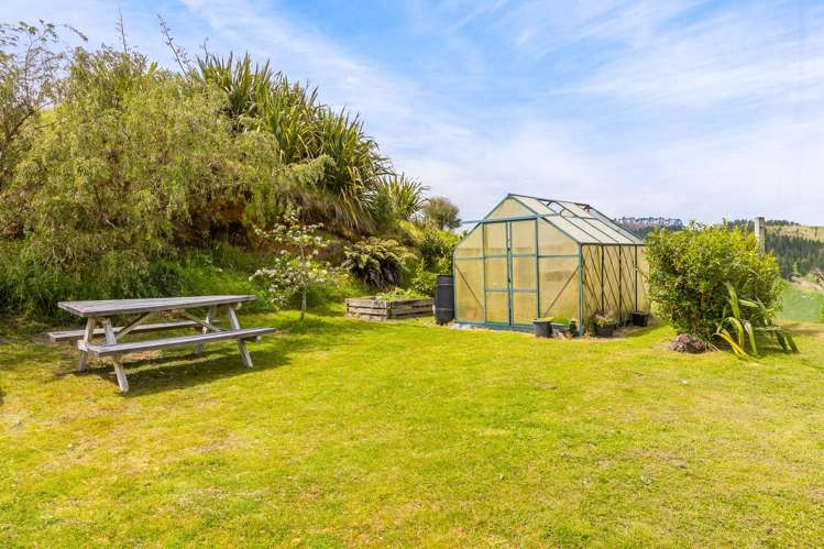 212 Whangamata Road Kinloch_25