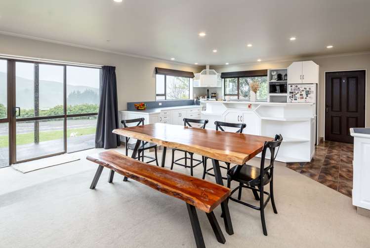 1091 Kopikopiko Road Eketahuna_10