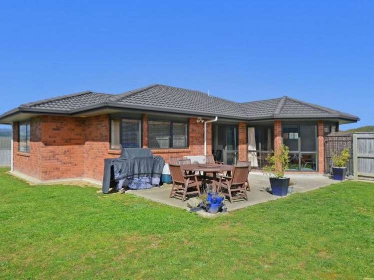 52 Percy Kinsman Crescent Riverstone Terraces_8