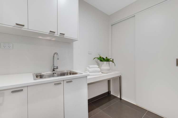 2/42 Bramley Drive Farm Cove_25