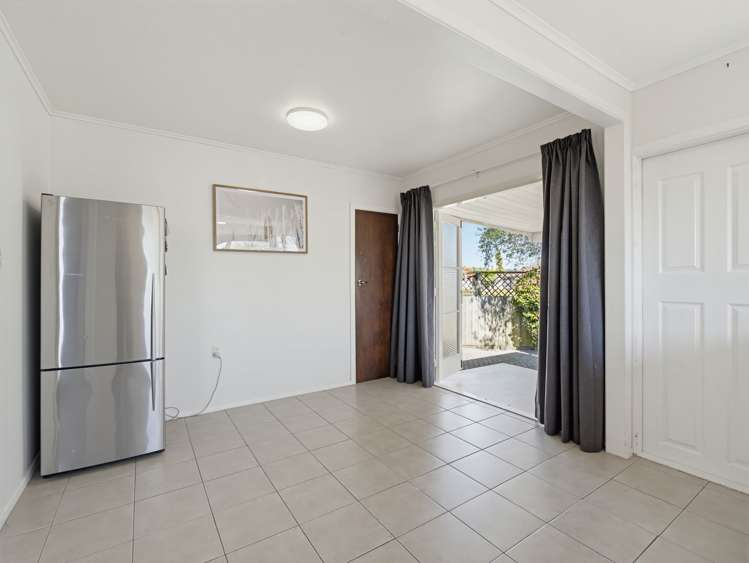 2 Alastair Avenue_5