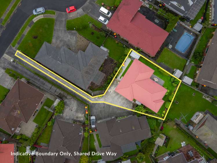 2/7 Mirabell Place Golflands_21