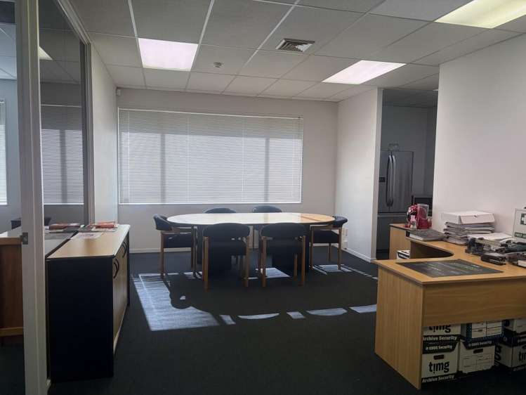 40-42 Constellation Drive Rosedale_3