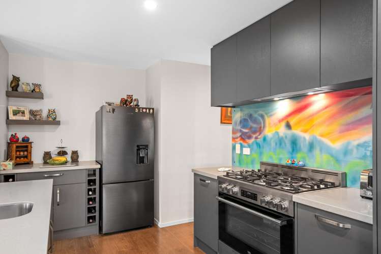 57 Golden Road Alexandra_14