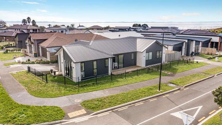 2 Poutawa Lane Clarks Beach_22