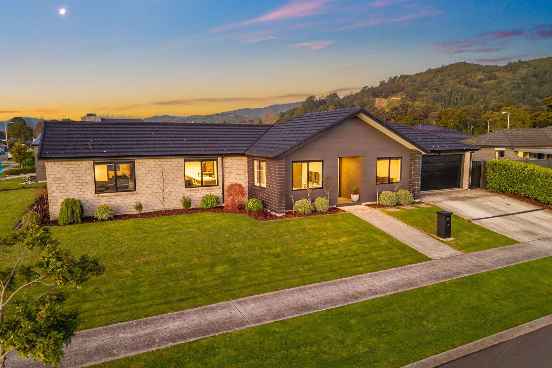 21 Te Kaeaea Crescent Wallaceville_0