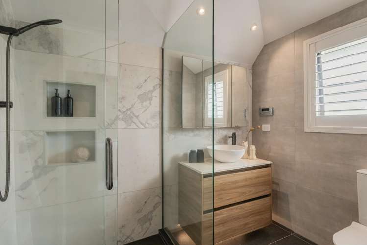 5A Walford Road Point Chevalier_11
