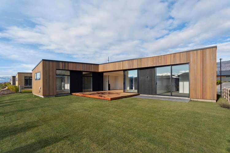 44 Stackbrae Avenue Wanaka_0