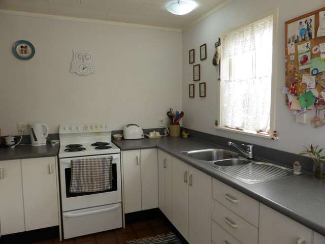 32 Parklands Drive Karori_2