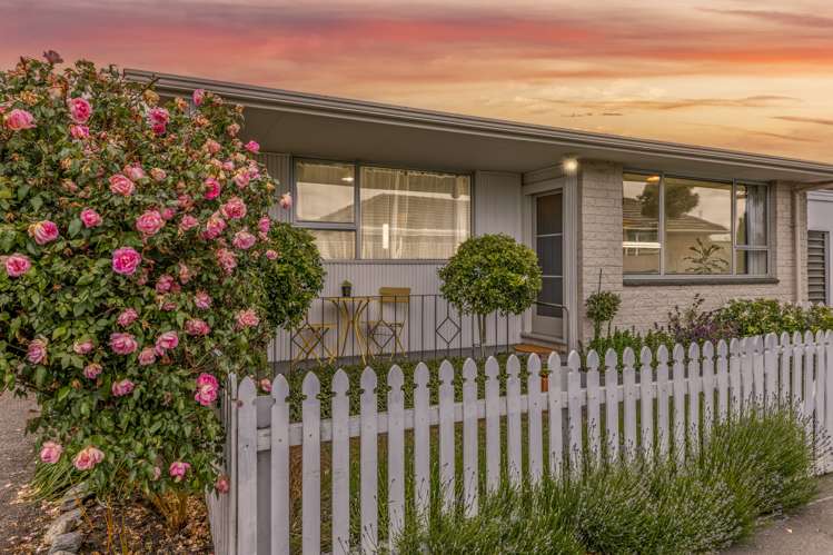 1/90 Springs Road Hornby_1