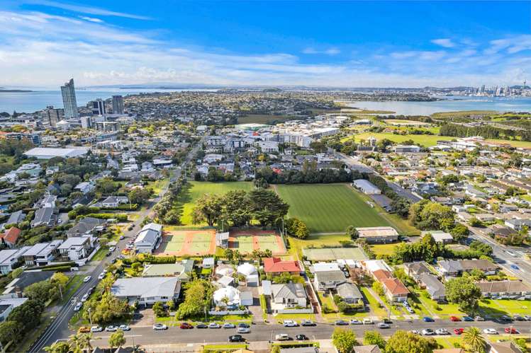 3/11 Ngaio Street Takapuna_24