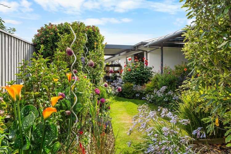 32 Whitehorn Drive Lincoln_27