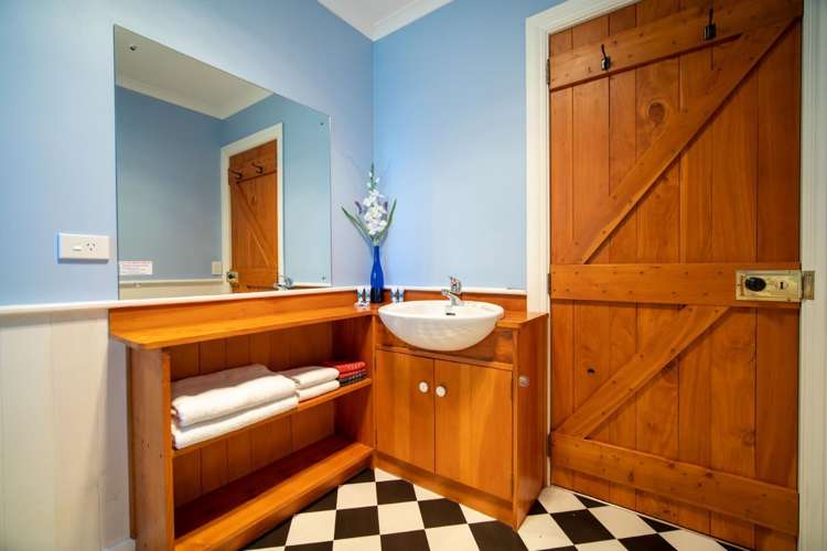 168 Te Anau Milford Highway Te Anau_17