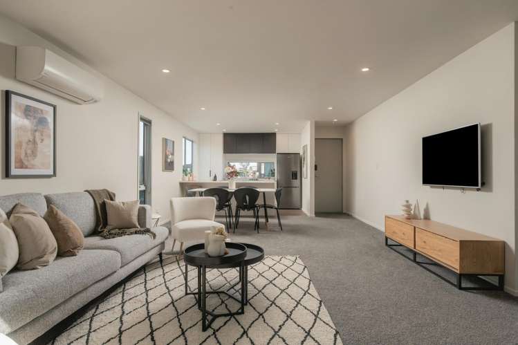 9 Selkirk Lane Hamilton Lake_7