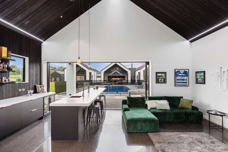 55A Nixon Road_2