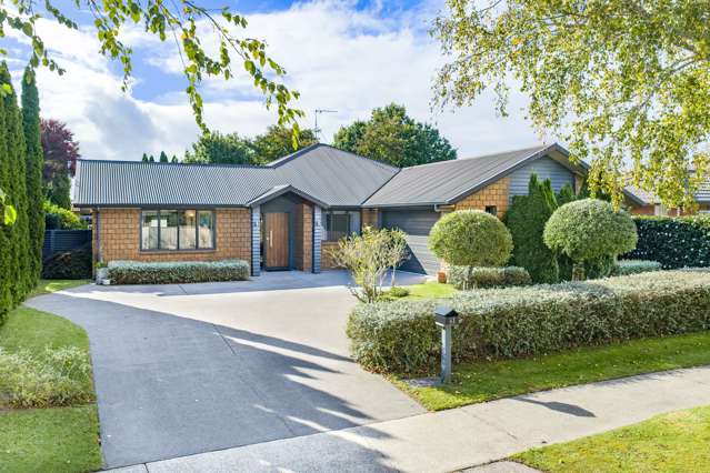 Spacious Family Living in Huntington