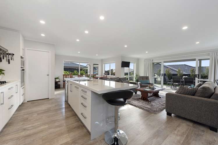 9 Rose Berry Crescent Flagstaff_2