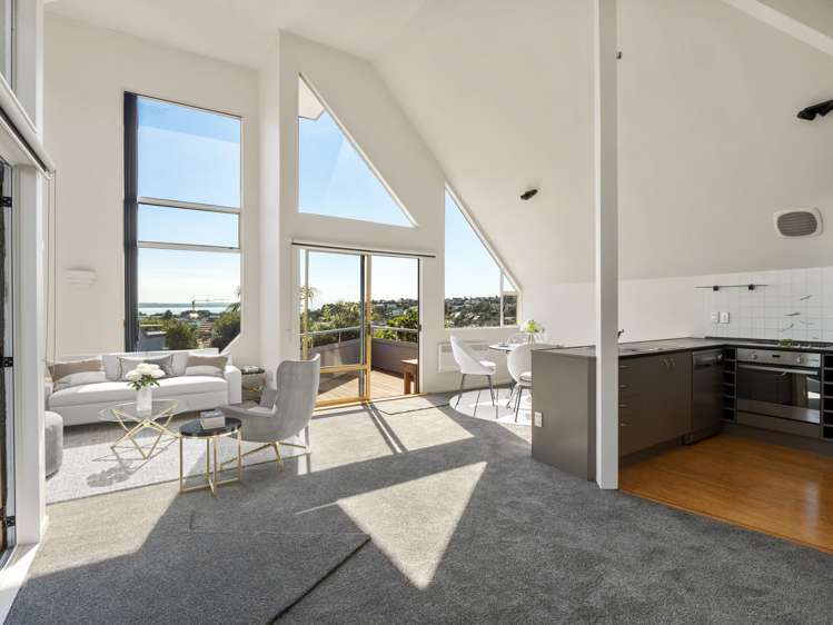 1/95 Rukutai Street_0