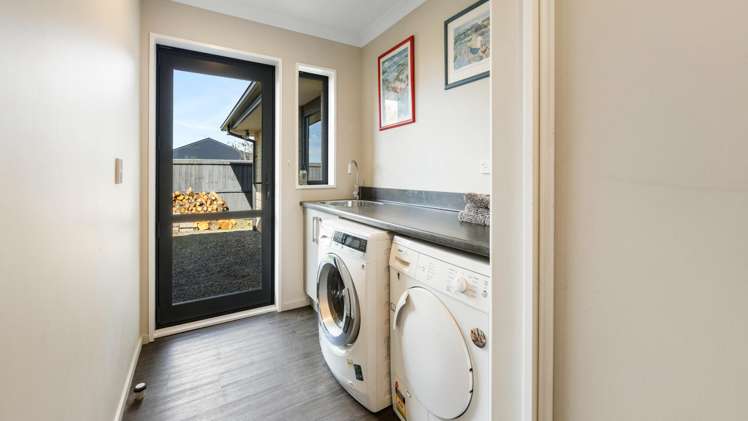 15 Shepherd Avenue West Melton_15